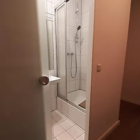 Apartment Haus Ohne Namen *